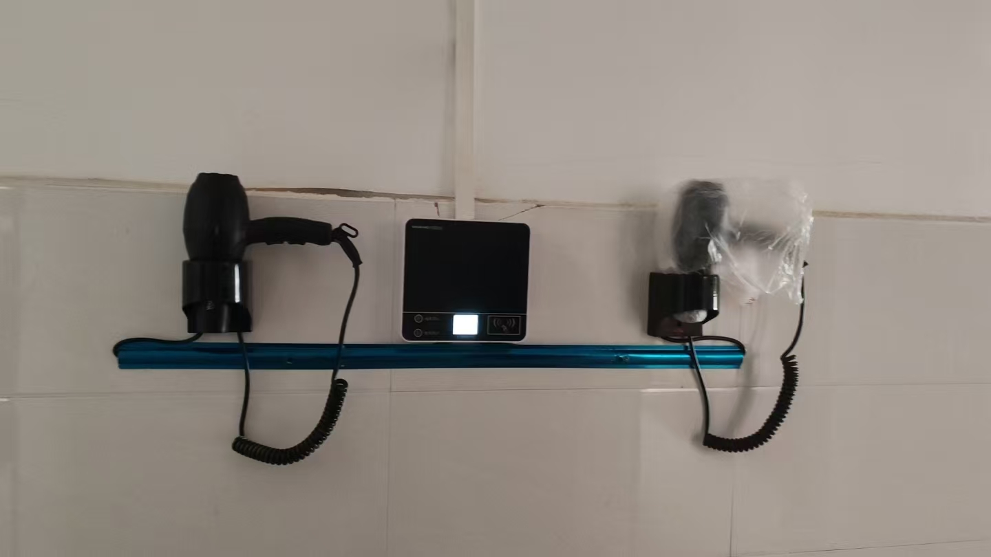 興邦校園共享吹風(fēng)機(jī)